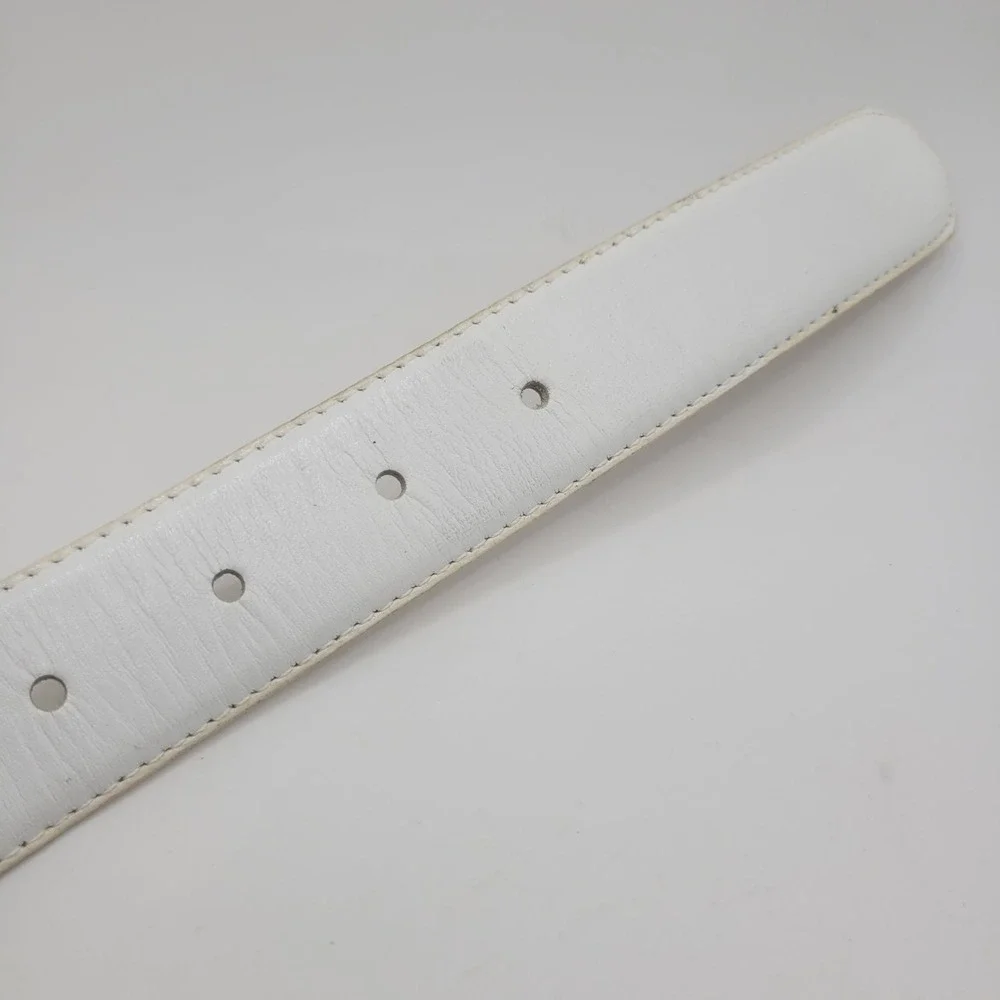 Vintage Liz Claiborne Belt Med White Leather 90s Preppy Quiet Luxury Minimalist